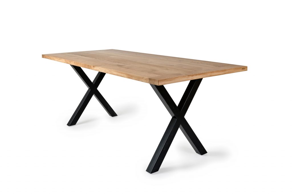 Apeza Table Mounede en chêne massif et avec pieds en X